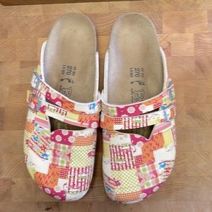 Birki's Leather Two-Strap Sandals w/Pink Patchwork Design Sz 11 (worn once)